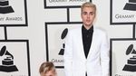 So Sweet! Justin Bieber Ajak Adiknya yang Cute di Grammy 2016