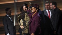Record of the Year dan Best Pop Duo/Group Performance sukses diboyong Mark Ronson dan Bruno Mars. REUTERS/Mario Anzuoni/detikFoto.