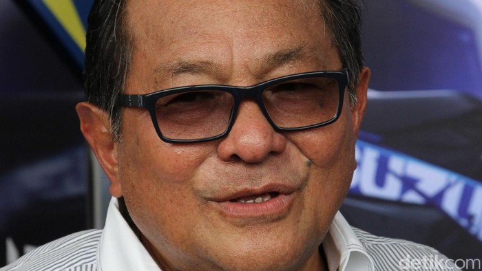 Soebronto Laras saat ini masih menjabat sebagai Presiden Komisaris PT Indomobil Sukses Internasional Tbk (IMAS).
