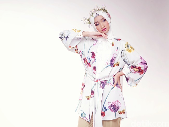 Wardrobe: Ria Miranda. Fotografer: Afida Sukma. Makeup Artist: Vivi Thalib (Instagram: @vivithalib). Stylist: Arina Yulistara. Model: Bella Almira.