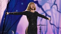 Namun tetap saja, pesona Taylor sudah cukup memuaskan pasang mata yang menyaksikan malam puncak Grammy Awards 2016 di Staples Center, Los Angeles, Amerika Serikat, Senin (15/2/2016) waktu setempat. Kevork Djansezian/Getty Images/detikFoto.