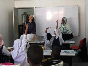 Eks Ratu Kecantikan Malaysia Jalankan Sekolah Pengungsi