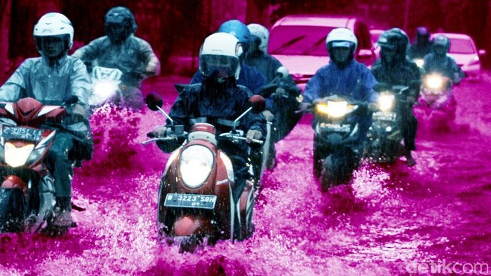 Ada Genangan di Underpass Cawang, Arus Lalin Padat ke Halim