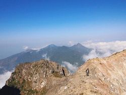 Menjelajah Eksotisme Bumi NTT yang Memukau