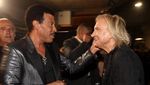 Seperti Apa Suasana Backstage Grammy 2016? Ini Foto-fotonya!