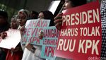 Ketua KPK Pukul Kentungan Tolak Revisi UU KPK