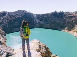 Menjelajah Eksotisme Bumi NTT yang Memukau