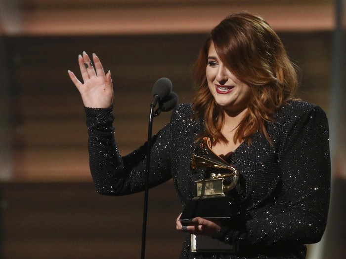 Romantis! Meghan Trainor Dilamar Sang Kekasih di Hari Ultah
