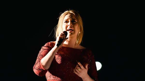 Adele Bikin Grammy 2016 Jadi Sendu Adele Bikin Grammy 2016 Jadi Sendu