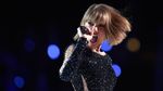 Pesona Taylor Swift Buka Grammy 2016