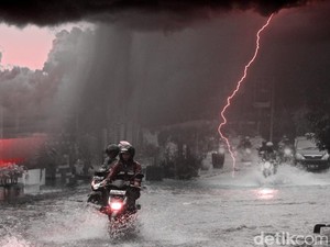 BMKG Rilis Titik Lokasi Hujan Berpotensi Banjir di Jateng Hari Ini