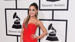 Ooh La La... Ariana Grande Merah Menyala di Grammy 2016