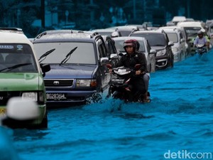 Hujan Sepanjang Pagi, Berikut Titik-titik Genangan di Jakarta