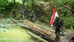Prajurit TNI Patroli di Pebatasana RI-Papua Nugini