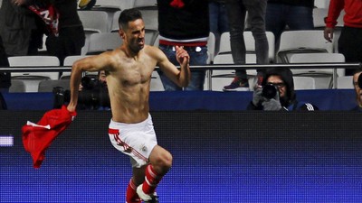 Jonas Menangkan Benfica Atas Zenit