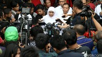 Khofifah telah mengkomunikasikan pendaftaran opsi pada penghuni lokalisasi pada salah satu tokoh di Kalijodo.