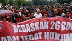 Puluhan Buruh Demo di Polda Metro Jaya