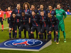 Hiddink Iri dengan Skuat PSG