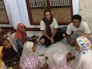 Pemudi Australia Ini Terkesan dengan Program untuk Bantu Pemuda di NTB