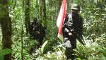 Prajurit TNI Patroli di Pebatasana RI-Papua Nugini
