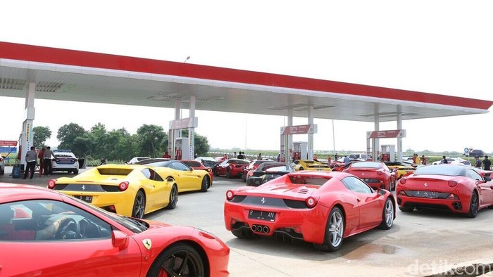 Punya Ferrari? Bayar Pajaknya Rp 30-150 Juta/Tahun