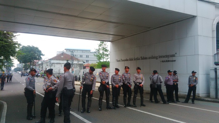 Polisi Amankan Pria yang Bawa Soft Gun di Gedung Merdeka