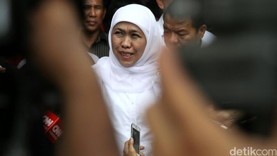 Mensos Khofifah Mengunjungi Kawasan Kalijodo