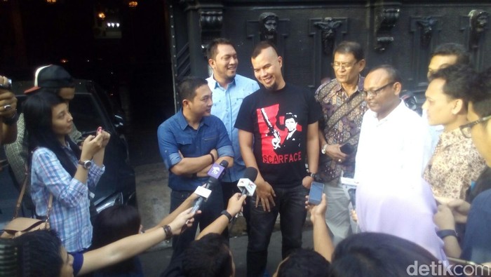 Gerindra Sambangi Rumah Ahmad Dhani, Beri Dukungan Maju Pilgub DKI