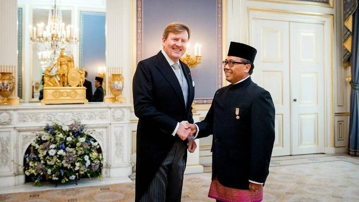 Dubes RI Serahkan Surat-surat Kepercayaan Kepada Raja Belanda