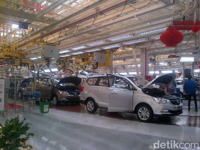 Pabrik mobil Wuling di China