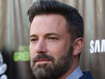 7 Artis yang Cari Jodoh Lewat Aplikasi Kencan, Ben Affleck sampai Joe Jonas