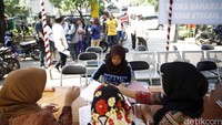 Warga yang memiliki KTP DKI akan disebar kebeberapa rusun yang ada.