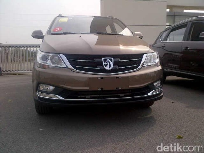 Pabrik Mobil MPV Wuling di Cikarang Sudah 50 Persen Rampung