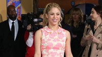 Tiba di lokasi acara pada Rabu (17/2/2016) di Hollywood, California, Amerika Serikat, Shakira langsung disambut sejumlah awak media. Frederick M. Brown/Getty Images/detikFoto.
