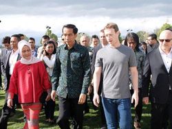 Mark Zuckerberg Ajak Jokowi Jelajahi Markas Facebook