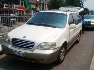 Segera Isi Tangki Bahan Bakar Mobil Jika Lampu Indikator Nyala