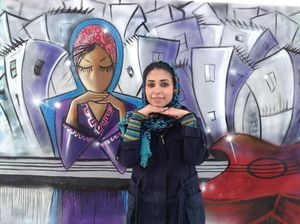 Street Artist Asal Afghanistan Bikin Grafiti Feminisme