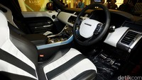 Mobil menjadi SUV tercepat setelah berhasil menggilas track sirkuit Nurburgring di Jerman. Untuk mengelilingi sirkuit itu, Range Rover Sport SVR hanya membutuhkan waktu 8 menit 14 detik. Angka itu cukup untuk menempatkan Range Rover Sport SVR sebagai SUV tercepat yang pernah mengelilingi Nurburgring.