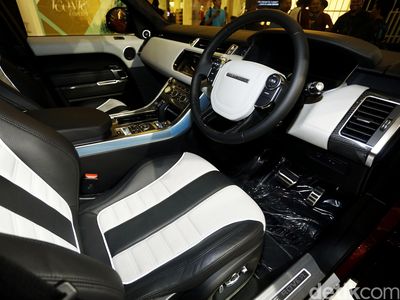 SUV Tercepat Dunia Datang ke Jakarta
