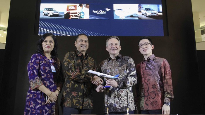 Naik First Class Garuda Bisa Dijemput Jaguar XJ dan Range Rover