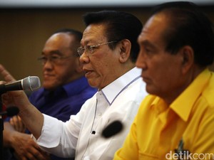 Beda Pendapat Soal Ahok, Agung Laksono: Ical Tak Wajib Dipatuhi!