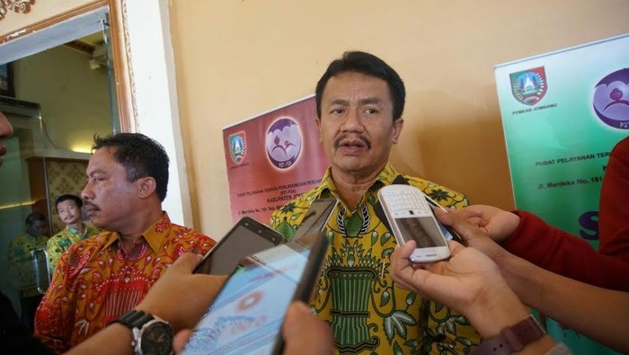 Cerita Bupati yang Pernah Datang ke Pengajian Nabi Isa van Jombang