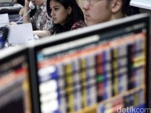 Dihadang Aksi Jual, IHSG Turun 17 Poin