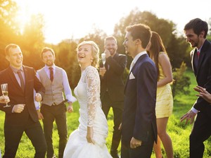 Alasan Pasangan Menggelar Pesta Pernikahan Irit