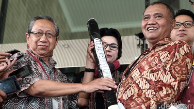 Sejumlah Guru Besar Tolak Revisi UU KPK