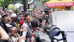 Kiss Bye  Saipul Jamil Saat Kembali ke Penjara