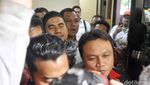 Penampakan Saipul Jamil Tinggalkan Polsek Kelapa Gading