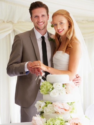 Ilustrasi pasangan pengantin. Foto: Thinkstock Ilustrasi pasangan pengantin. Foto: Thinkstock
