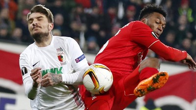 Augsburg vs Liverpool Berakhir Kacamata