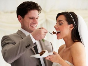 Dana Terbatas, Bagaimana Berhemat Biaya Dekorasi Pesta Pernikahan?